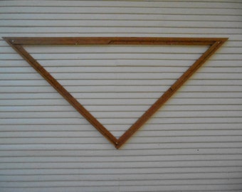 SPRIGGS 7-foot Cherry or Walnut Adjustable triangle loom