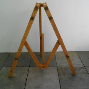 Mini stand