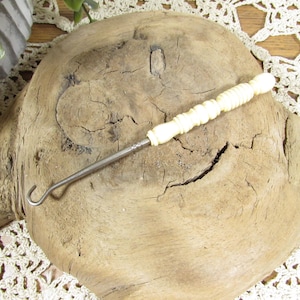 Victorian Bone Handled Button Hook Sewing Dressing Tool