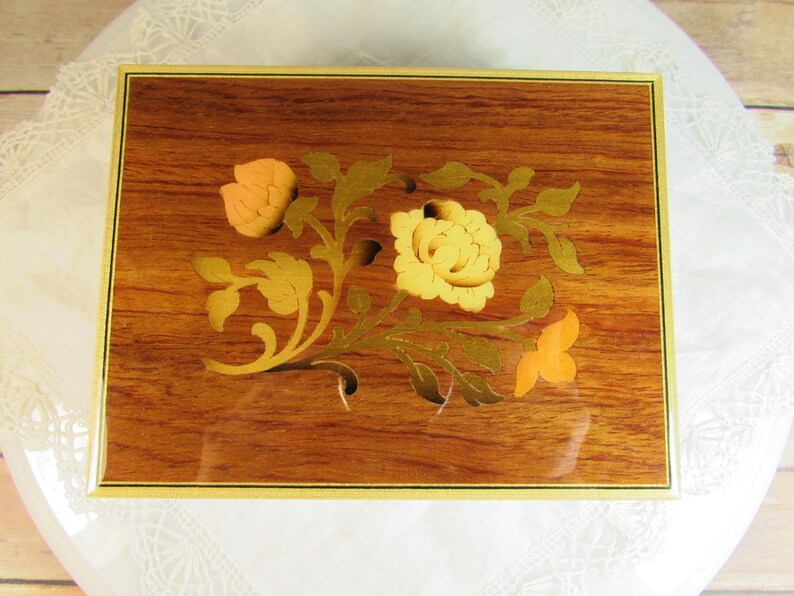 Italy Jewelry Music Box Vintage Wood Inlay Flower