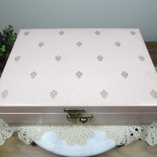 Vintage Pink Leatherette Jewelry Box Divided Tray