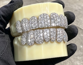 Conjunto de Grillz Personalizado com Moissanita VVS, Grillz Cravejado em Prata de Lei 925, Joia Hip Hop Unissex, Grillz para Dentes, Acessório Cravejado de Diamantes para Rapper