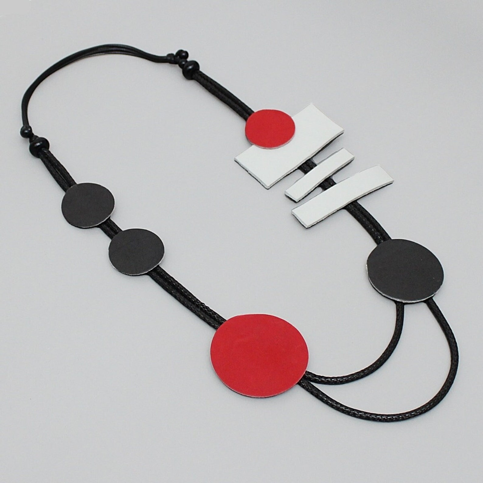 Beyond Reality: Dreamcore Aesthetic's Rise in Fashion and Culture 5 Multicolor leather statement Necklace