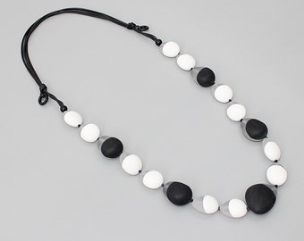 Collier tendance noir et blanc, gros collier, collier artisanal, collier moderne, collier audacieux pour femme, collier art à porter