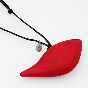 Red Robin Pendant Necklace