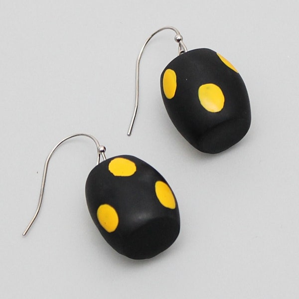Black and Yellow Lyla Earrings, black earrings, black yellow earrings, dangle earrings, whimsical earrings, stylish earrings