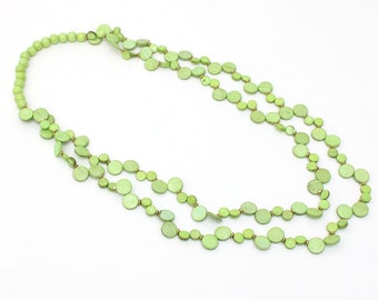 Collier tendance vert à plusieurs rangs, bijoux tendance, gros collier épais audacieux, collier en bois, collier de perles vertes