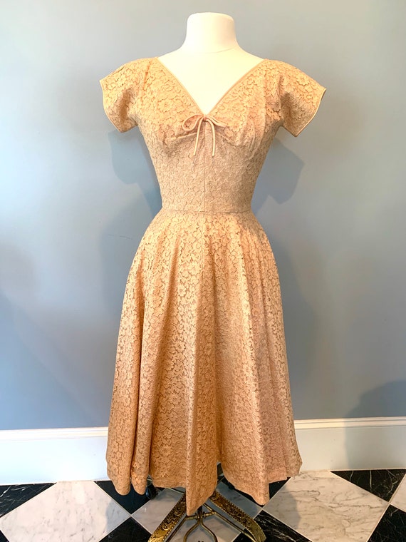 1950s Ransahoffs blush pink lace cocktail dress-2… - image 2