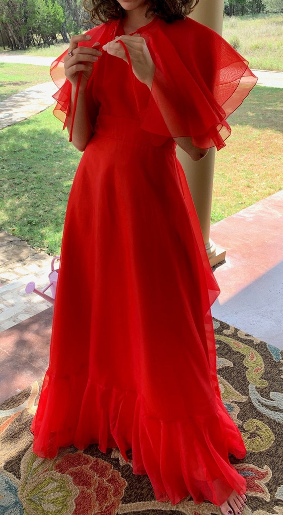 Fabulous red formal prom, bridesmaid dress w/capel