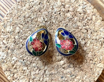 Lot of 2 pairs enamel and cloisonne clip earrings, butterflies