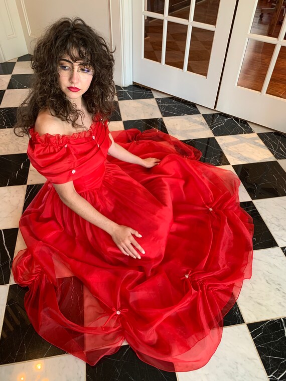 Stunning red 70s princess prom, bridesmaid, formal