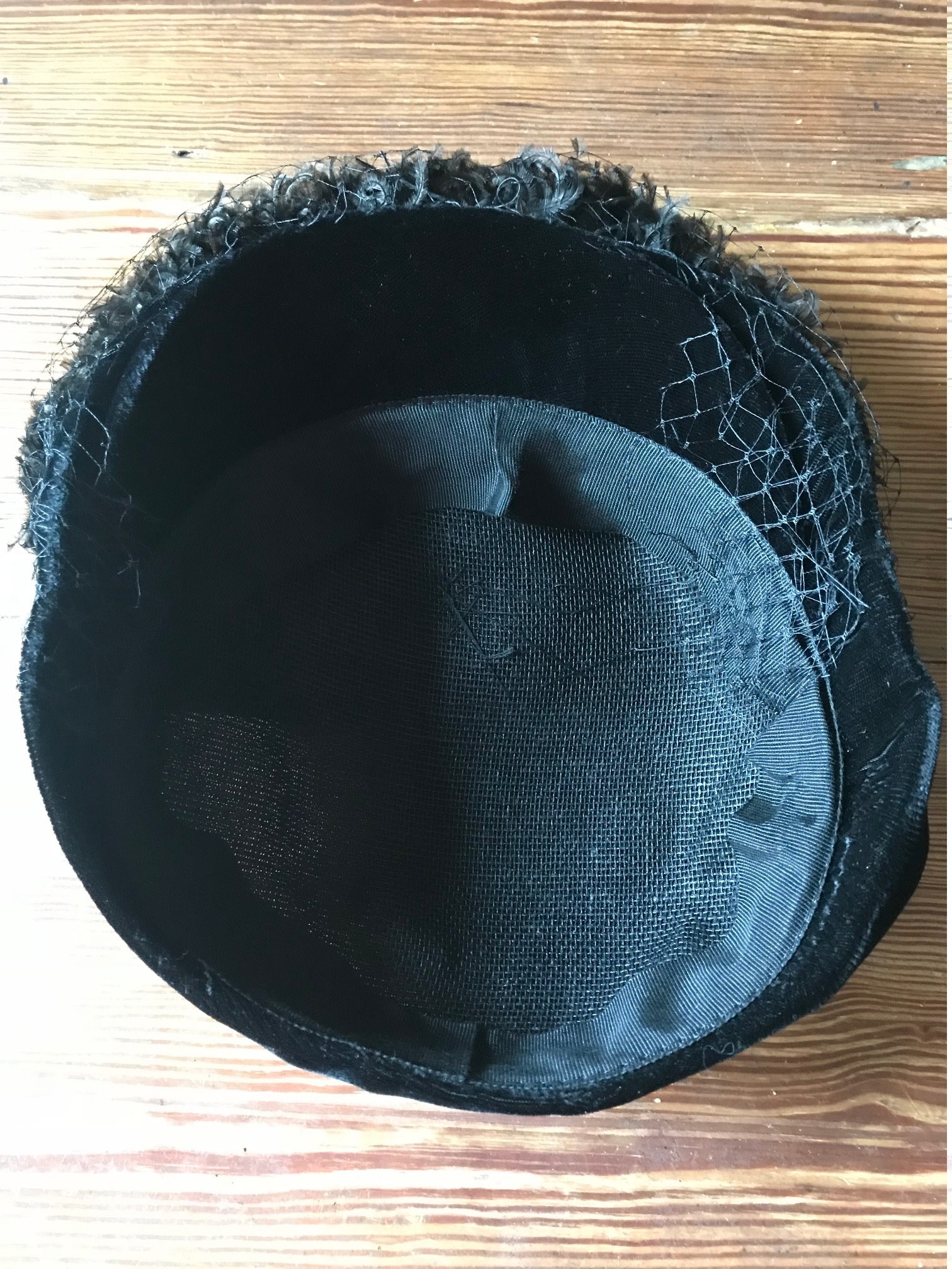 1940s/50s Half-Hat Black Felt Wrapped in Ostrich or Marabou Feathers‎ My grandmother main image 3
