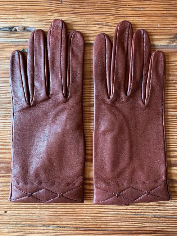 Vintage NOS Spanish brown kid leather gloves Sz 6… - image 1