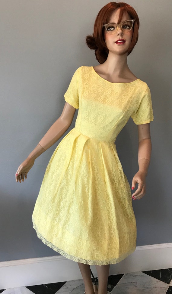 50's vintage yellow lace fit and flare-24-25"W - image 3