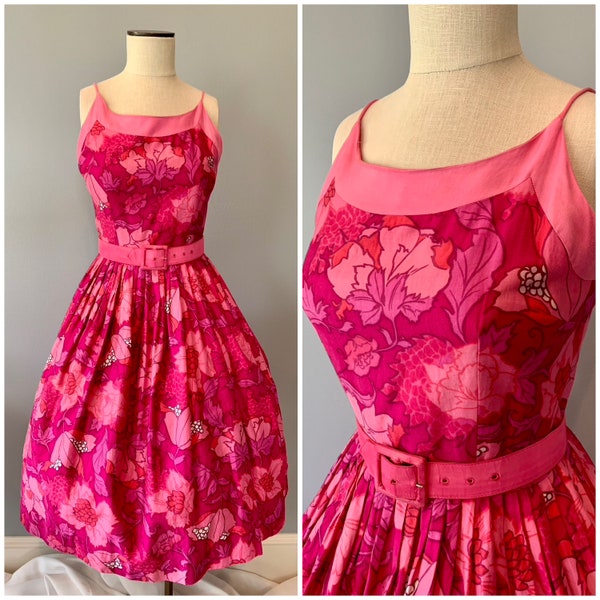 Gorgeous fuchsia floral 50s sundress with belt-26"W