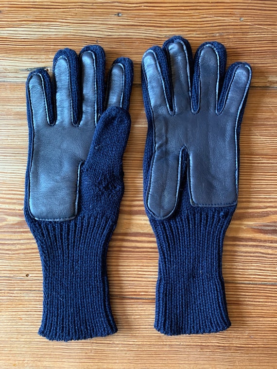 Darling red and navy 70s knit and vinyl gloves-NOS View 3