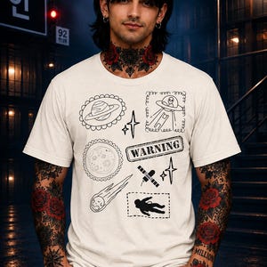 Weltraum Warnung Icons T-Shirt | UFO, Astronaut, Meteor, Sterne Grafik