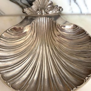 Vintage Ornate Silver Plated Scallop Shell Trinket Dish / Soap Dish
