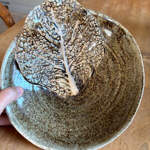 Vintage Ceramic Cabbage Leaf Decorative Bowl Green Studio Pottery Objet d'Art Rare Textured Display Dish Cottagecore Mantle Decor 20 cm