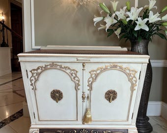 Refinished Buffet Sideboard, French Provincial, French Country, Cabinet, Berkey Gay antique Vintage