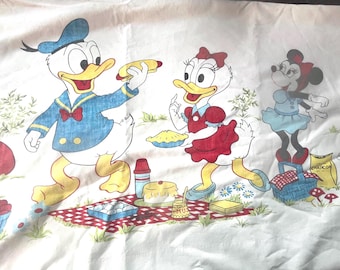 Vintage Walt Disney Productions Mickey Mouse Picnic” FLAT Sheet only”   | Huey Dewey Louie Daisy Donald Pluto | Retro 70s/80s Kids Bedding