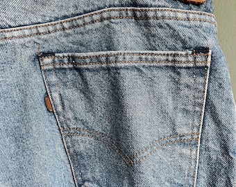 Vintage Levi’s for Men “A Skosh More Comfort”  Jeans | Rare Label | 80s/90s Relaxed Fit