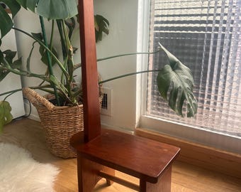 Vintage Shaker Style Step Stool