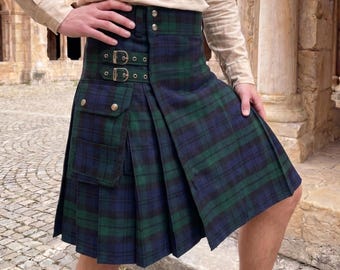 Tartan Kilt Unisex | Linen Pleated Plaid Skirt for Black Watch Cargo Style | Utility Pocket Kilt | Renaissance Faire Gift