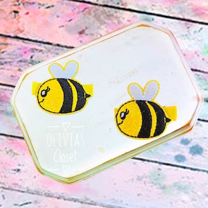 Bee hair clip