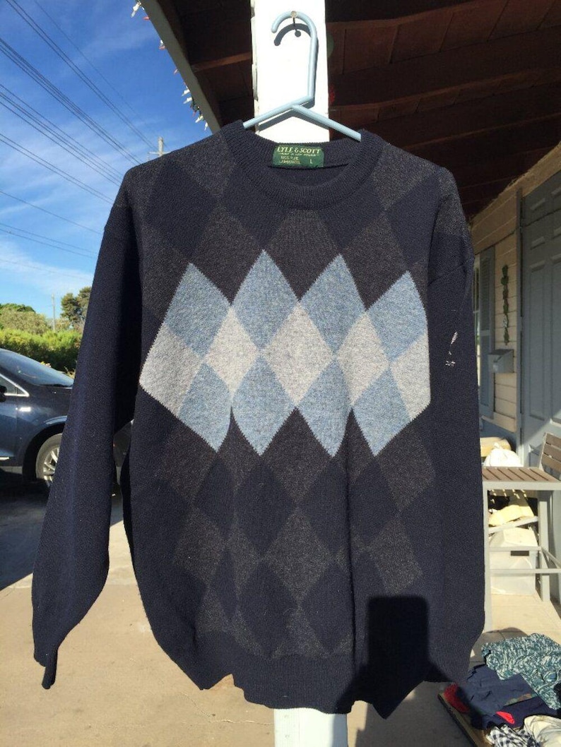 Sweter z wełny lyle & scott argyle z lat 90. z logo na rękawie, wyprodukowany w Nowej Zelandii, rozmiar L zdjęcie 1