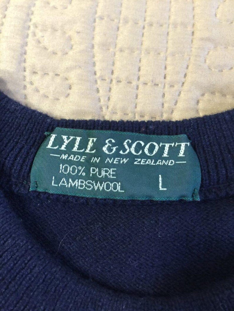 Sweter z wełny lyle & scott argyle z lat 90. z logo na rękawie, wyprodukowany w Nowej Zelandii, rozmiar L zdjęcie 4