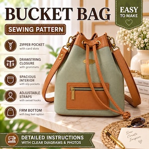 Può includere: Un cartamodello per borsa a secchiello che mostra una borsa verde salvia e marrone chiaro con chiusura a coulisse, occhielli, ganci girevoli e tasca frontale con zip. Il testo include BUCKET BAG, SEWING PATTERN, EASY TO MAKE e etichette.