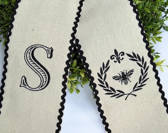 Personalized Burlap Wreath Sash, Monogram Initial, Bee Laurel Crest, Front Door Decor