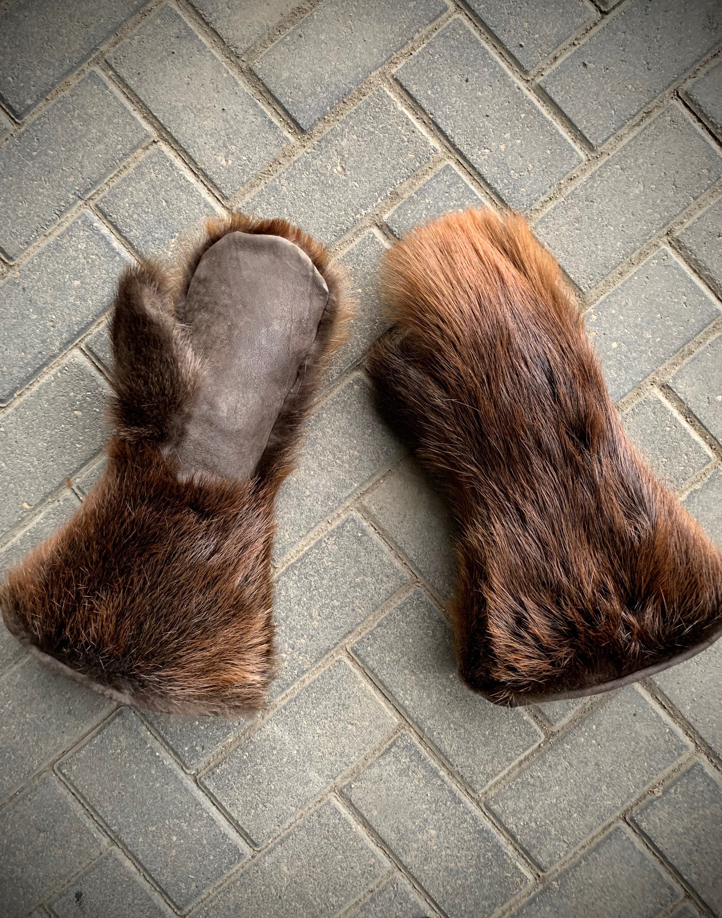 Fur gauntlets deals