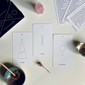 Jeu de tarot minimaliste - livraison gratuite aux États-Unis