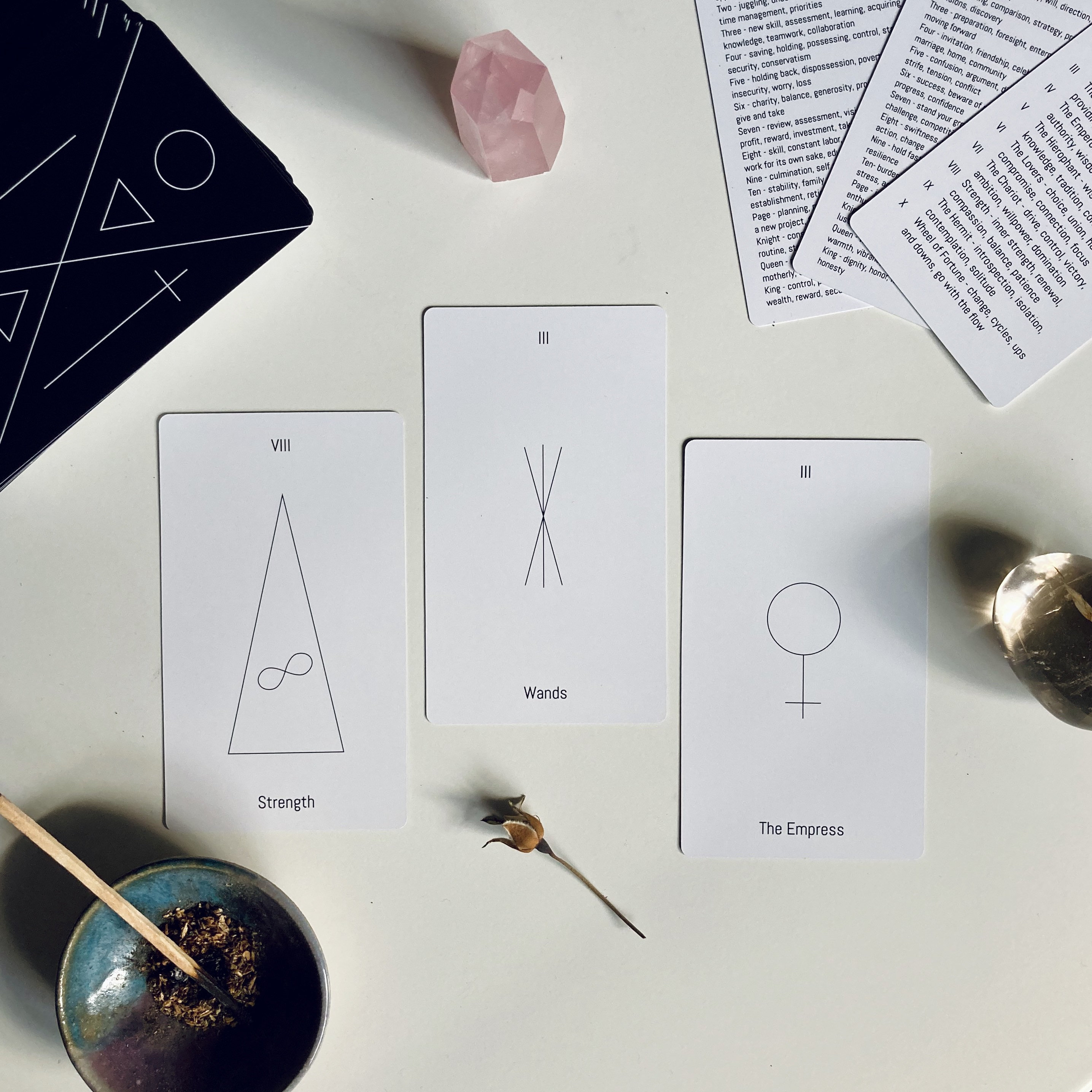 Minimalist Tarot Deck 2021 Edition FREE US SHIPPING - Etsy 日本