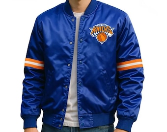 Giacca bomber in raso dei New York Knicks fatta a mano, blu vintage stile college sportivo con bottoni a pressione ricamati