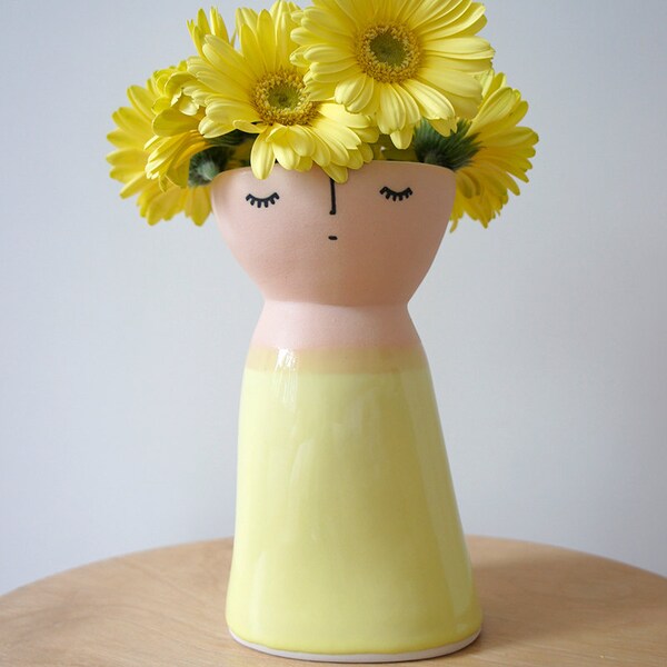 Lanky Miss Lemonbutter – ceramic – stoneware – pottery – vase