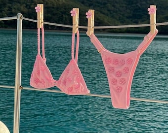 Bikini rosa con cuentas de flores de Barbie Flor