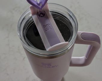 Adorno de pajita en forma de corazón