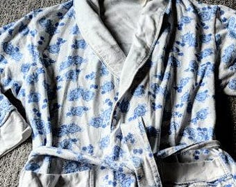 Blue/White Roses Wrap Robe - -Below Knee Length Cotton Loungewear -  Approx Ladies Medium