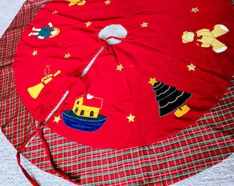 Toyland AppliqueTree Skirt - 48 "Diameter Christmas Tree Skirt  - Cotton Velvet - Fully Lined - Tie Closures