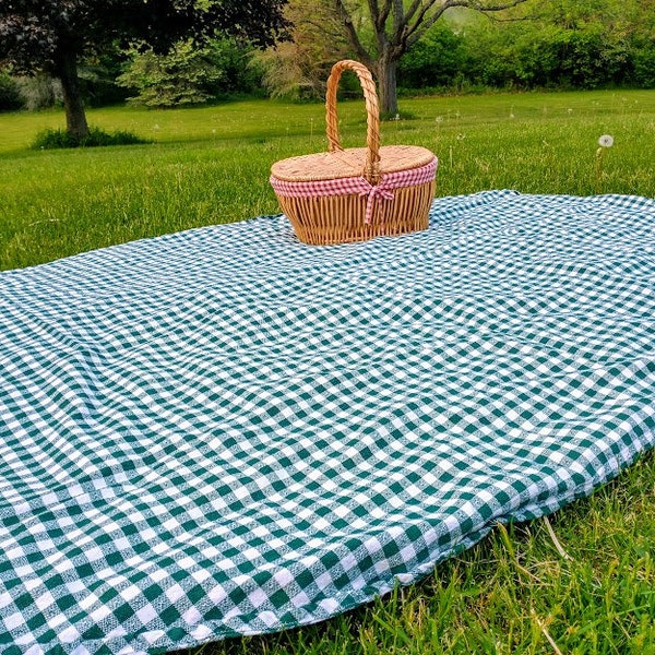 Green Checked Picnic Cloth  -  OVAL Hefty Cotton Tablecloth - Approx:  78" x 54"