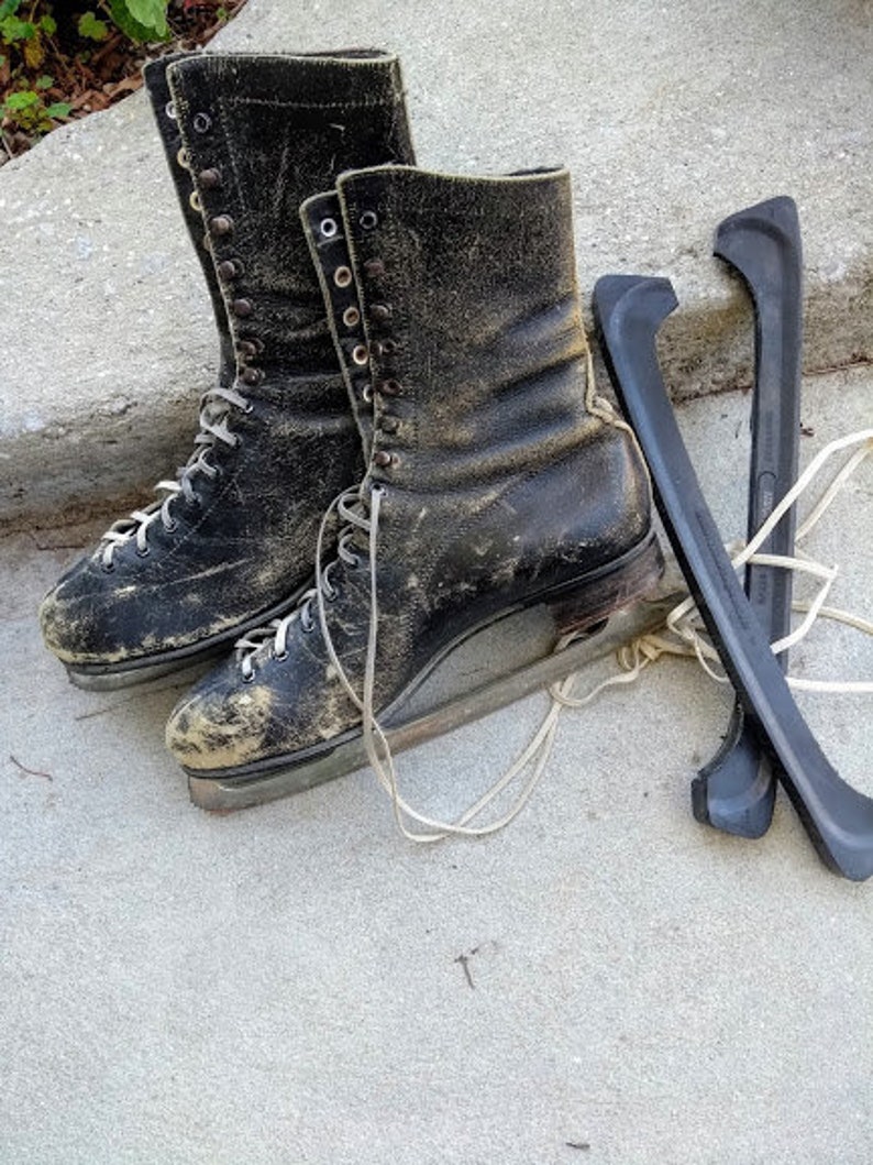 mens black figure skates