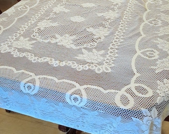 Vintage Creamy White Lace Tablecloth - Oblong 73" x 52"