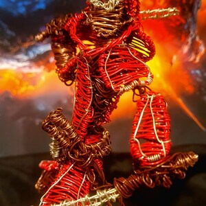SAMURI WARRIOR wire sculpture