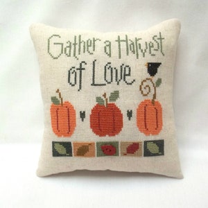 Autumn Pillow: Cross Stitch, Harvest Love, Pumpkins & Leaves (6x7)