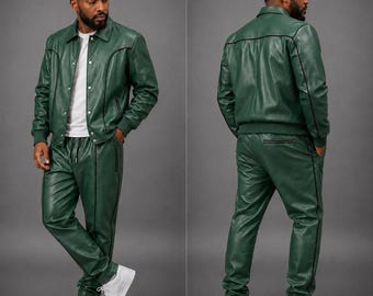 Groen leren trainingspak heren | Coachjacket met drukknopen aan de voorkant | Leren joggingbroek met zwarte biezen