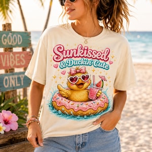 Floatie canard d'été PNG, flotteur de piscine donut, conception de chemise de vacances à la plage (téléchargement numérique)