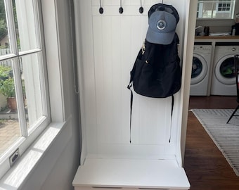 4 Hooks Entryway Bench with Coat Rack with and Flip Top Storage Compartment